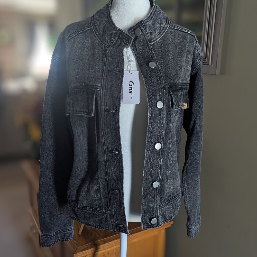 NWT Zyia Black Crossroads Denim Jacket 2, Size M